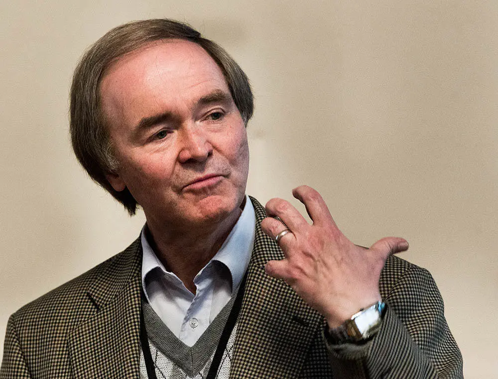 Bernard Carr