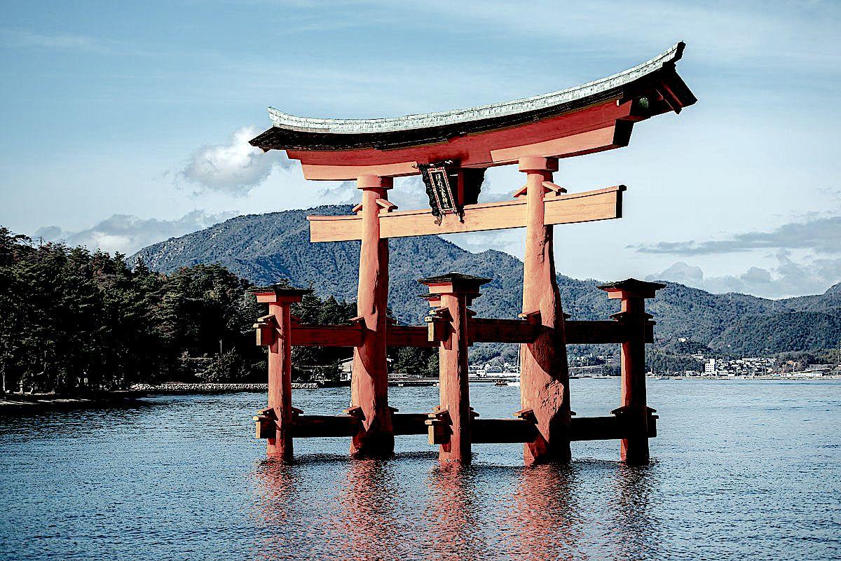 Itsukushima Gate