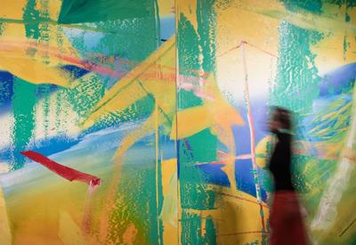Gerhard Richters Gelbrun Yellow Green on exhibition at Sothebys 2018