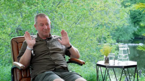 The self has no center, with Julian Baggini